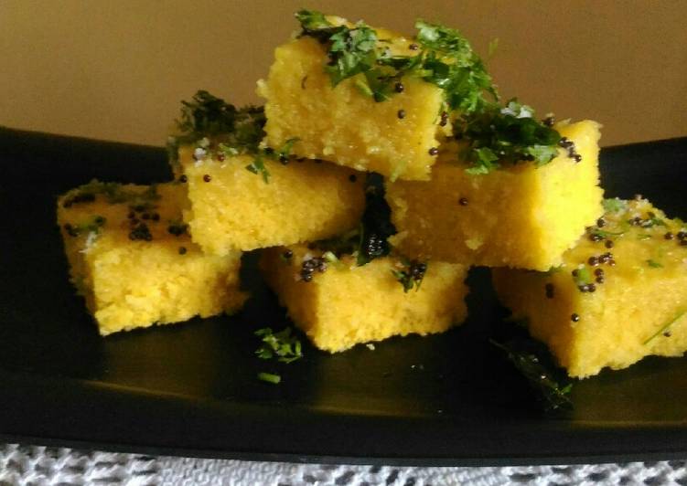 Instant Besan Khaman