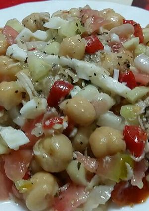 Foto principal de Ensalada de garbanzos