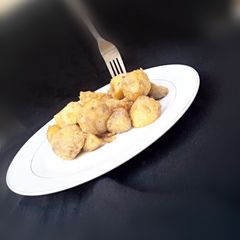 A picture of Fried potato and Egg.