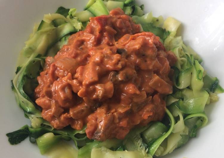 Recipe of Quick Bacon and mushroom sauce with courgette ribbons