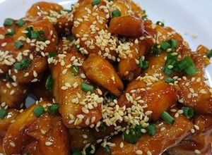 Hình của món Ức gà sốt cam.