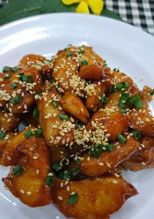 Hình của món Ức gà sốt cam.