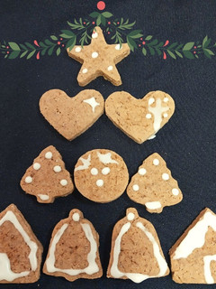 Una foto de Galletitas Navideñas de canela: sin gluten, lácteos ni huevo