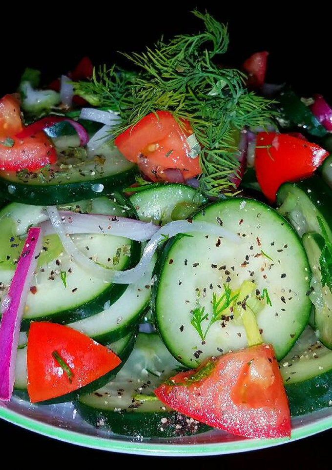 A picture of Mike's Tangy Cucumber Salad.