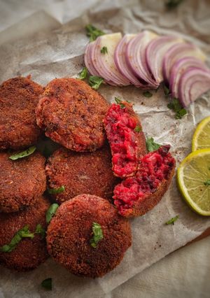 A picture of Beetroot Cutlet.
