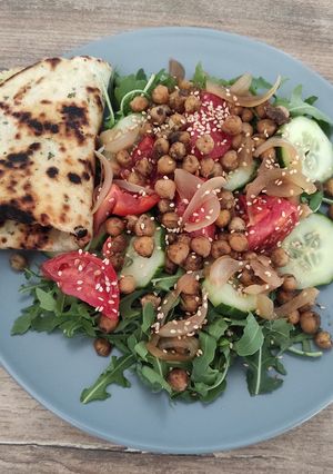 Une photo de Salade fattouche
