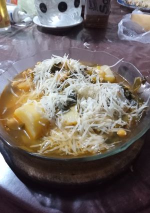 Una foto de Garbanzos a la hortelana