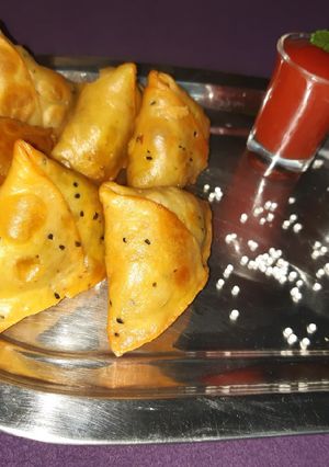 A picture of Sabudana minty flavour samosa.
