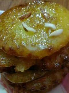 सूजी के मालपुए (suji ke Malpue recipe in hindi) रेसिपी मुख्य फोटो