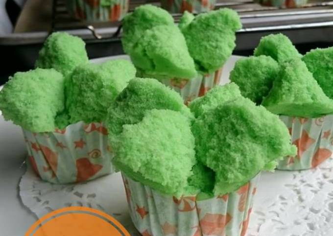 Resep Bolu kukus mekar hijau oleh El Huda Ummi - Cookpad