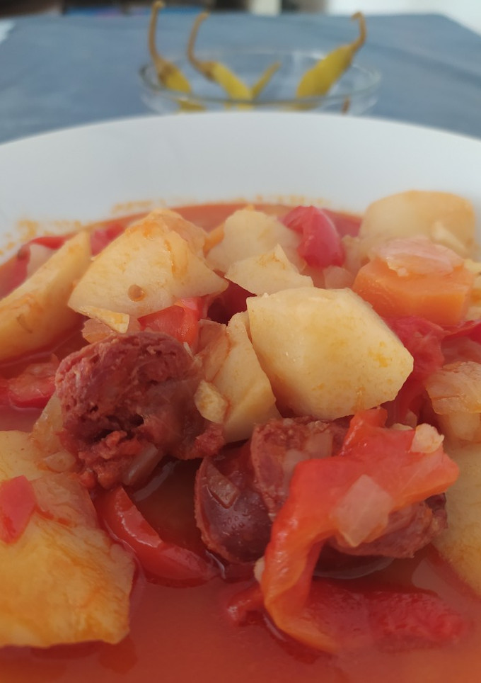 Una foto de Patatas a la riojana