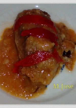 Foto principal de Patatas rellenas de bonito en salsa de tomate