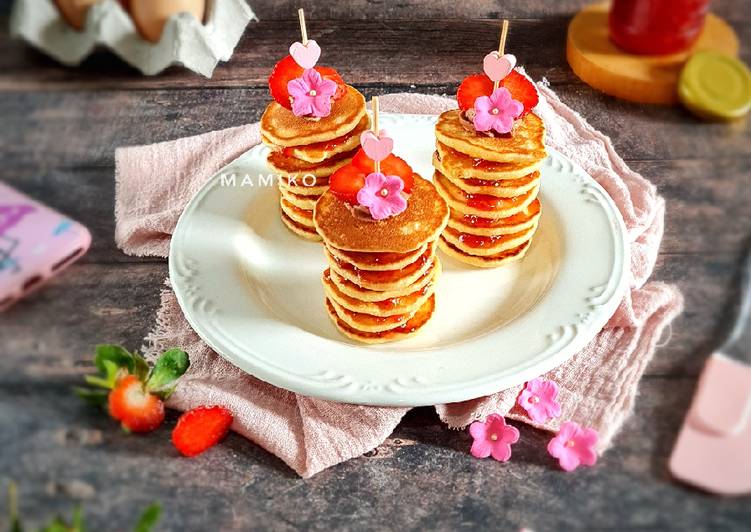 Resep Mini Strawberry Pancake, Menggugah Selera