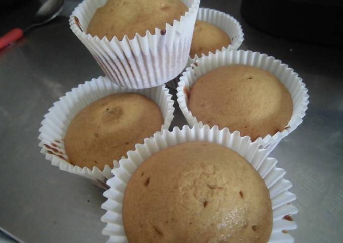 Yummy Vanilla Cupcakes!!! recipe main photo