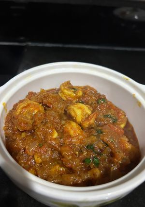 A picture of Tomato prawns.