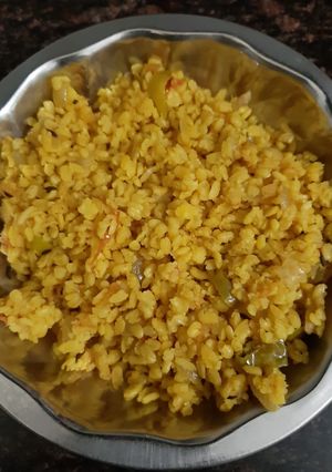 A picture of Dry Moong Dal.