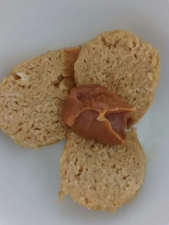 Una foto de Budín de 🍌 y crema