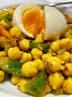 Una foto de Garbanzos salteados con especias Real food