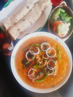 A picture of Daal Gosht.