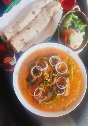 A picture of Daal Gosht.