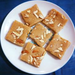 A picture of Sukhdi(God Papdi).