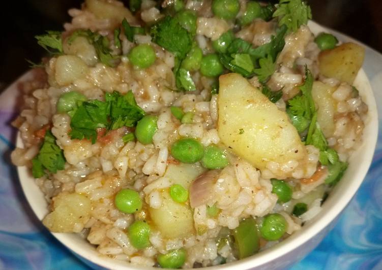 How to Prepare Quick Instant vegetable pilau