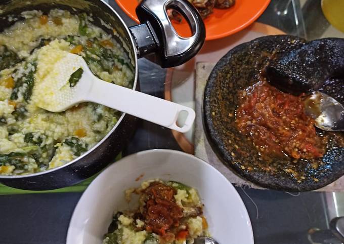 Bagaimana Membuat Bubur Manado Seadanya #dirumahaja yang Menggugah Selera