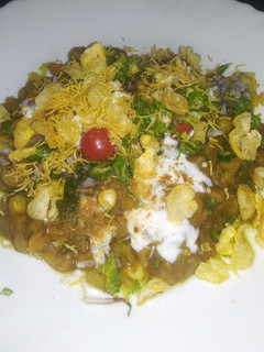 சமோசா சாட் (Punjabi samosa chaat recipe in tamil) செய்முறை முக்கிய புகைப்படம்