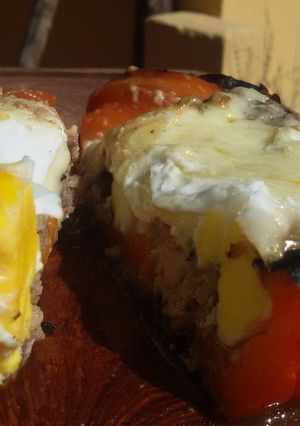 Una foto de Morrones rellenos a la parrilla