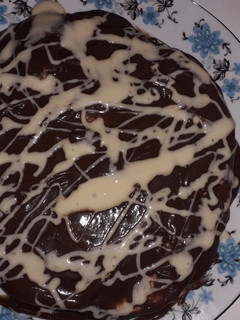 Una foto de Torta fría con pudín de chocolate