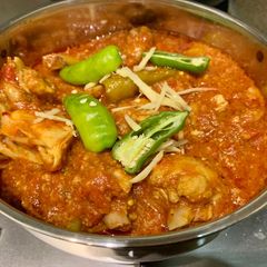 A picture of Dhaba style chicken karhai😋.