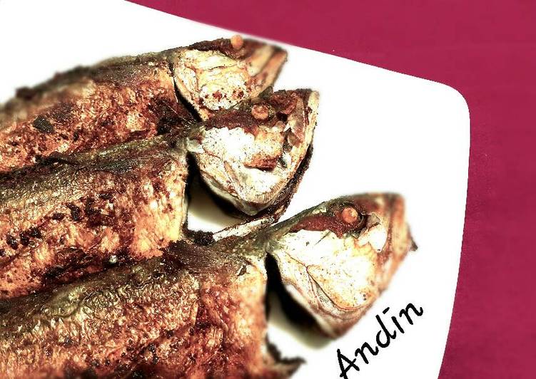 Bagaimana Membuat Kembung Banjar Goreng dan Sambal Kecap yang Lezat Sekali
