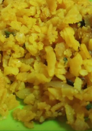 पोहे (pohe recipe in Hindi) रेसिपी मुख्य फोटो
