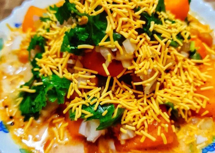 Easiest Way to Prepare Homemade Spicy dahi vada aloo dum