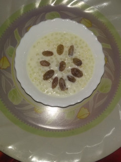 साबूदाने की खीर (sabudane ki kheer recipe in Hindi) रेसिपी मुख्य फोटो