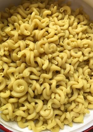 A picture of Garnished Macaroni.