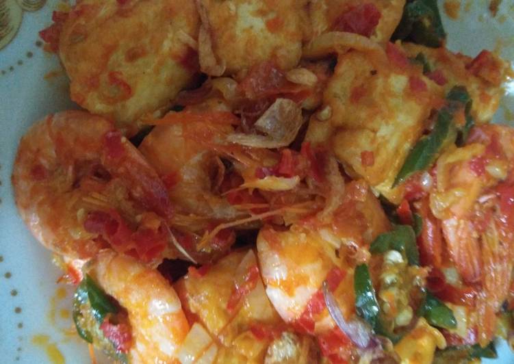 Cara Gampang Menyiapkan Udang tahu masak asam pedas yang Bisa Manjain Lidah