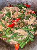 Buncis, enoki dan daging giling
