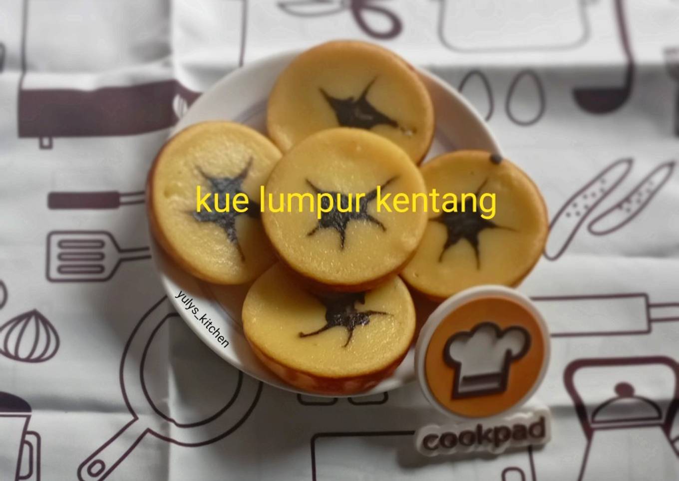 Kue lumpur kentang lembut