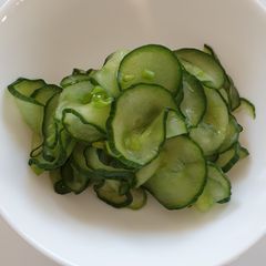 A picture of Pickled cucumber.