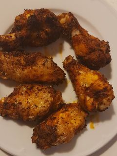 Una foto de Alitas de pollo en freidora de aire Cosori LI401S 3.8L