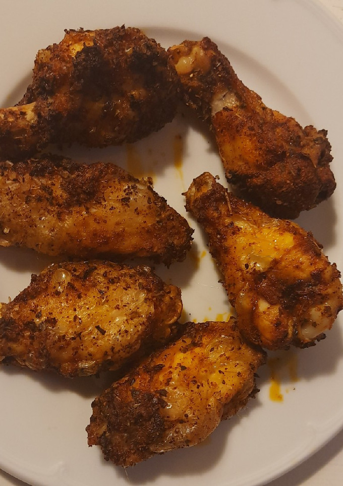 Una foto de Alitas de pollo en freidora de aire Cosori LI401S 3.8L