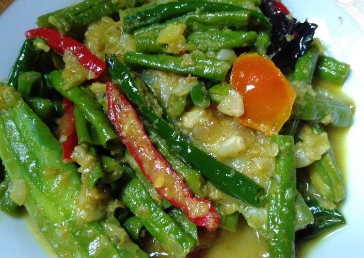 Sayur tumis bumbu kuning