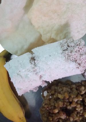 A picture of Puttu.