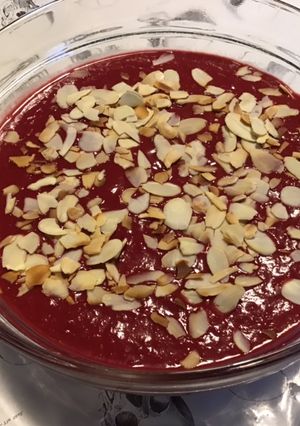 Une photo de Compote de pêches de vigne au concentré de fruits et amandes