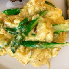 Scrambled eggs with Asparagus with Fontina, Gruyere and Gouda cheese A picture of Scrambled eggs with Asparagus with Fontina, Gruyere and Gouda cheese.