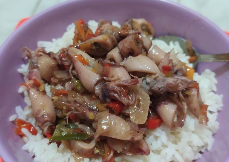 Resep Baby cumi tumis pedas, Lezat Sekali