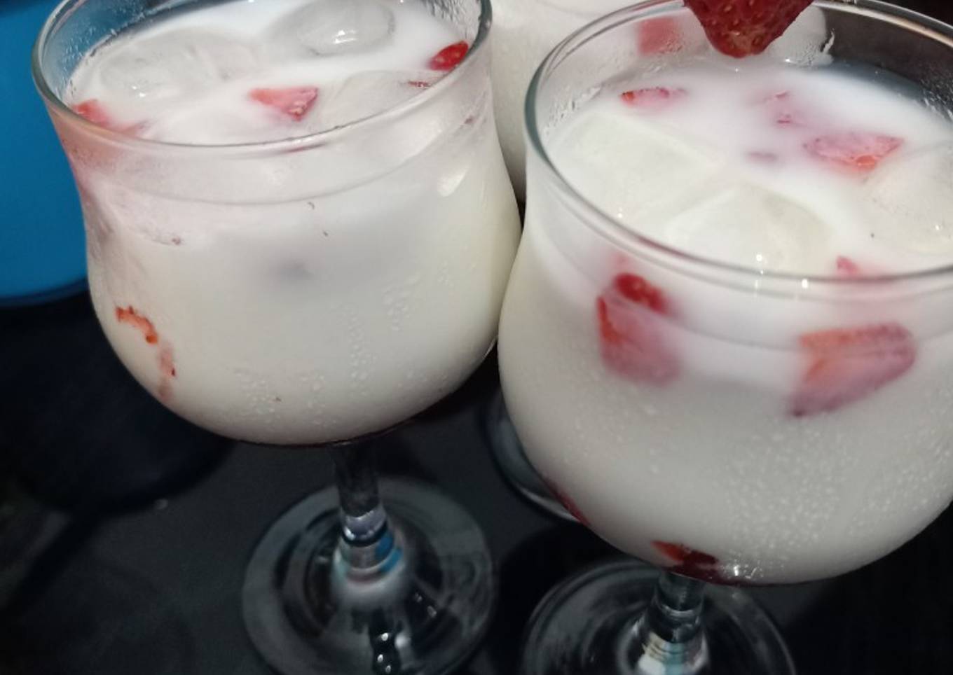 Strawberry Jam Milky (Es susu selai strawberry)