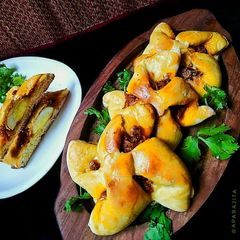 A picture of Spicy Egg Puff.
