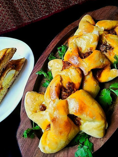 A picture of Spicy Egg Puff.